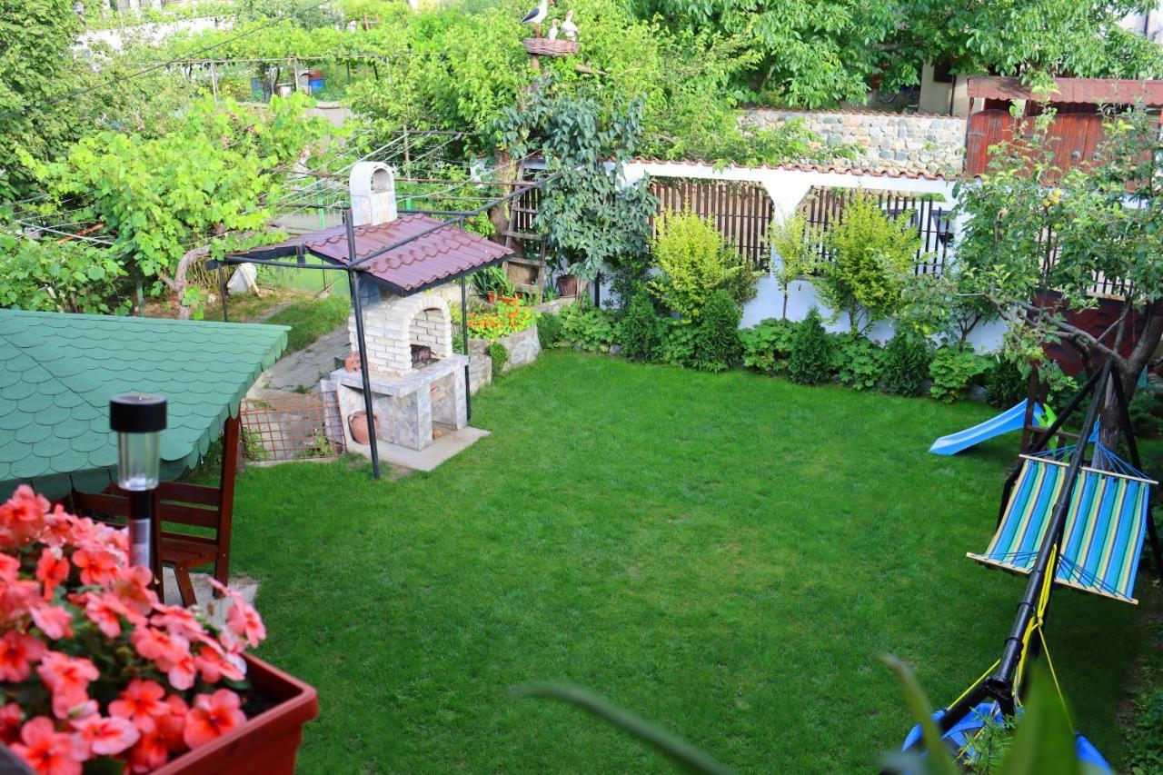 Green House - Попниколови Saparewa Banja Exterior foto