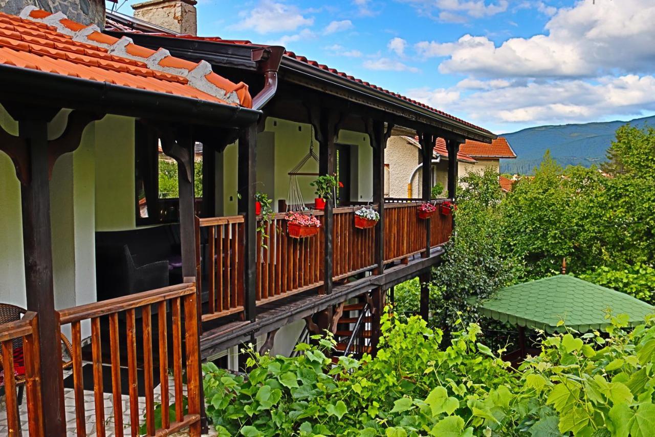 Green House - Попниколови Saparewa Banja Exterior foto