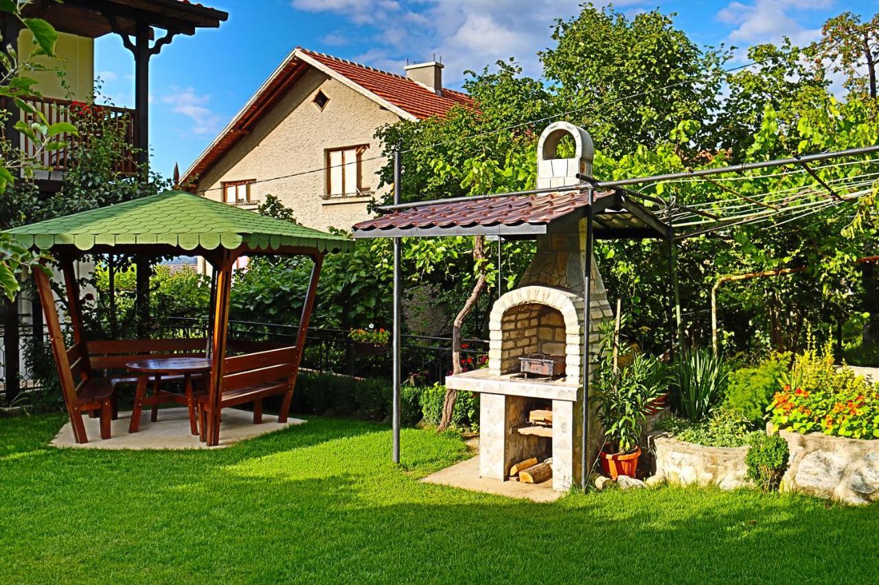 Green House - Попниколови Saparewa Banja Exterior foto